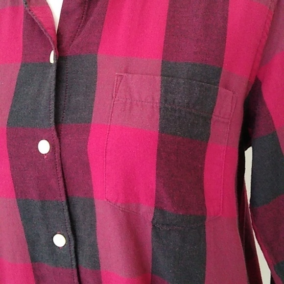 GAP Boyfriend Fit Red & Black Buffalo Check Button Down Shirt Size - M - Picture 8 of 16